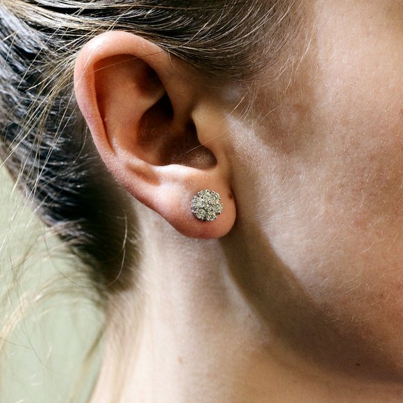 1.00 Carat Round Cut Diamond Cluster Stud Earrings 14K White Gold - Picture 4 of 5